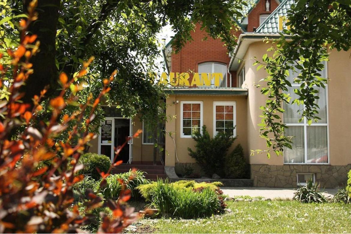 Pivdenna Brama Khmelʼnytsʼkyy Exteriér fotografie
